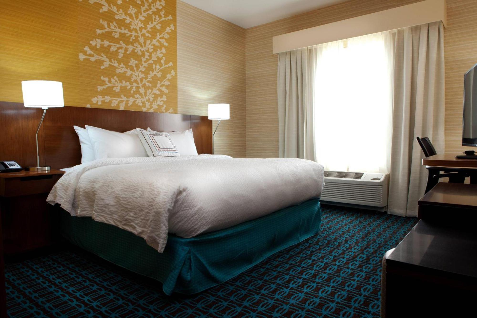 Fairfield Inn & Suites By Marriott Летбридж Екстериор снимка