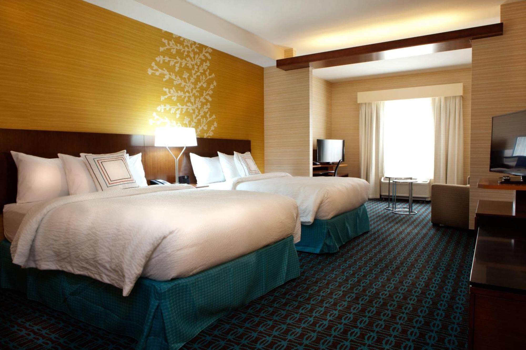 Fairfield Inn & Suites By Marriott Летбридж Екстериор снимка